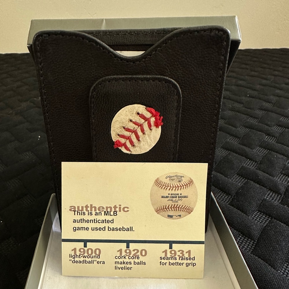 Brand new, Tokens & Icons Red Sox MLB Game Used Baseball Money Clip Wallet - Picture 3 of 5